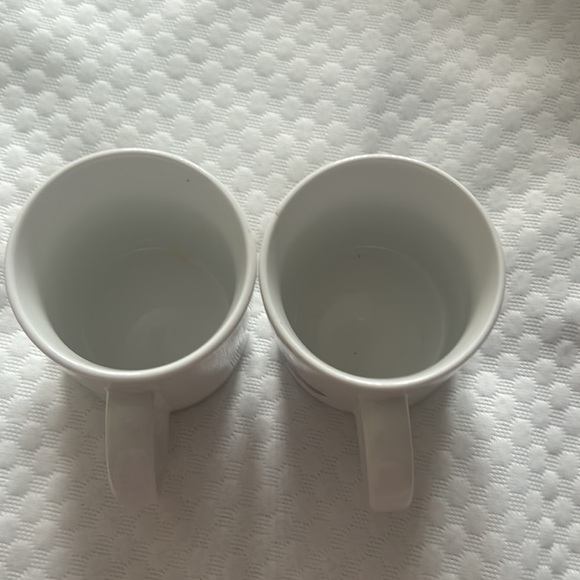 2 Planet Hollywood Coffee Mugs Cup white Mug - Picture 3 of 3